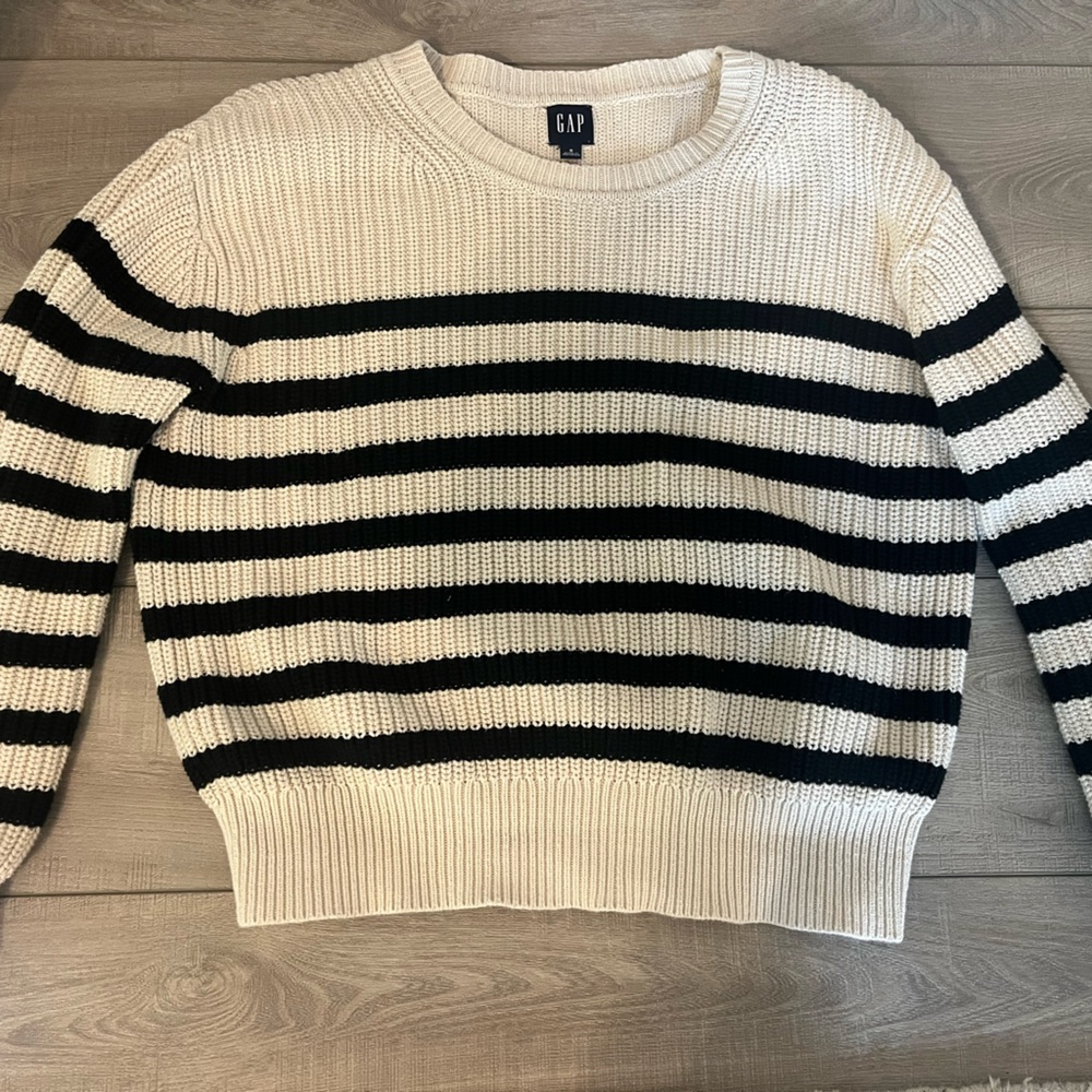 100% Cotton GAP Cream and Black Striped Crewneck Sweater